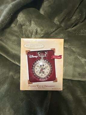 Hallmark Keepsake Ornament 2004 Disney Mickey Mouse Pocket Watch Ornament
